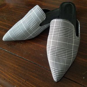 FOREVER 21 Black/White Plaid Mules (NEW) Sz 6.5